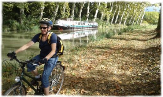 Rando vélo sur le chemin de halage Sous les platanes, randonnee velo paisible le long du Canal du Midi